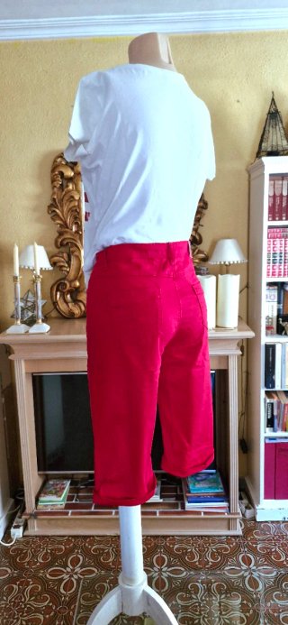 Bermudas  unisex X&D Talla 42 Rojas