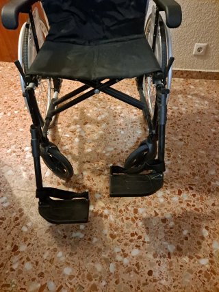 Silla de ruedas liviana