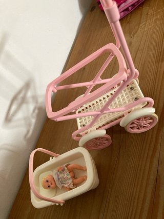 Muñeca Barbie Bebé y Cochecito Rosa