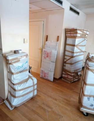 Transporte, desmontaje y montaje de muebles.
