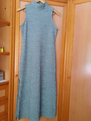 Vestido de fiesta gris plateado