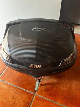 Maleta / Baúl Givi Blade para moto – Gran capacida