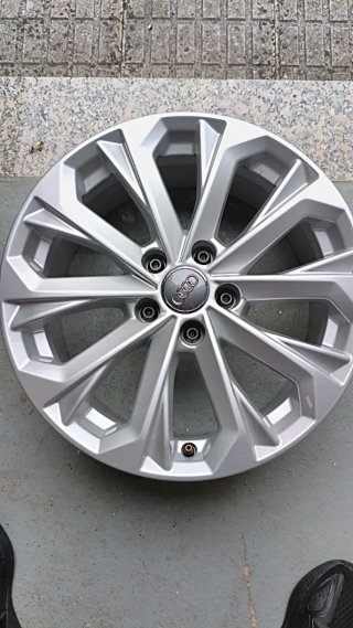 2 Llantas Audi 17 Originales