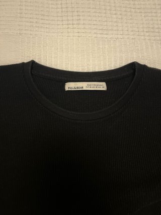 Camiseta canalé Pull&Bear negra Talla S