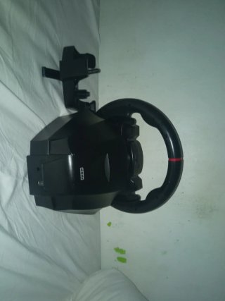 Volante Thrustmaster PS4