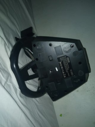 Volante Thrustmaster PS4