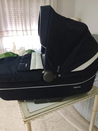 Carro de paseo con capazo