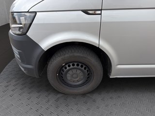 T6 Transporter Kombi larga 2.0 TDI 150 9 PLAZAS
