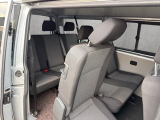 T6 Transporter Kombi larga 2.0 TDI 150 9 PLAZAS