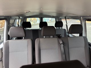 T6 Transporter Kombi larga 2.0 TDI 150 9 PLAZAS