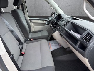 T6 Transporter Kombi larga 2.0 TDI 150 9 PLAZAS