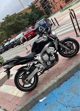 Yamaha FZ6 Naked 2004