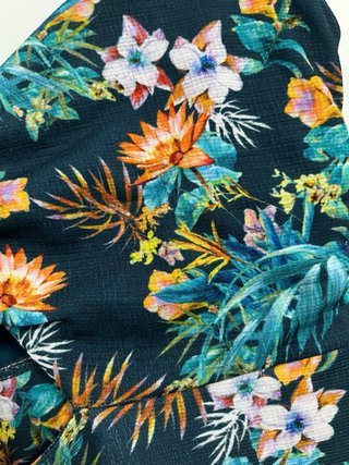 Top Bershka estampado floral
