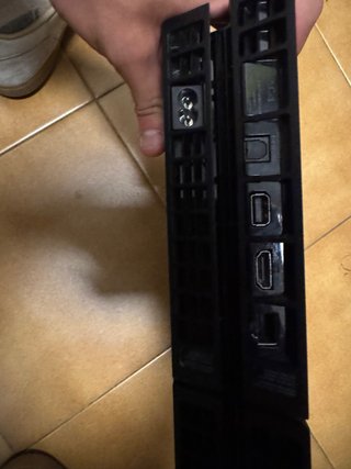 Pack PS4 + juegos + 2 mandos