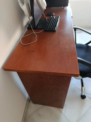 Mesita de noche y escritorio con cajones Camel/bla