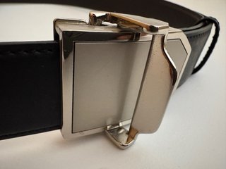 Cinturón cuero reversible hebilla plateada hombre