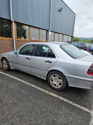 Mercedes-Benz Clase C 1999.