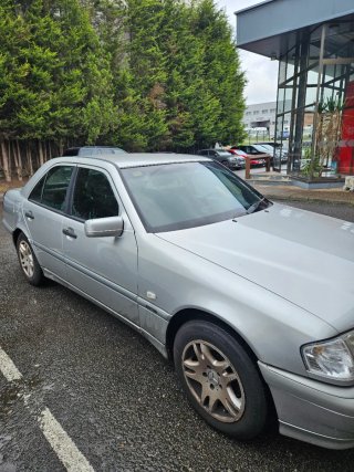 Mercedes-Benz Clase C 1999.