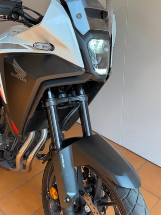 Honda NX500 2025 - 2.100 km - Full Extras