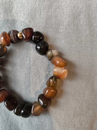 Pulsera artesanal ágata coralina pulida