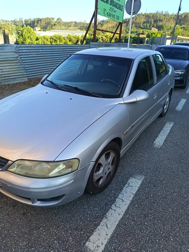 Opel Vectra 1999 - foto 1