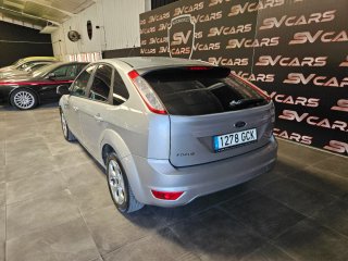 Ford Focus 1.6 gasolina 100cv,solo 70.000k,2008