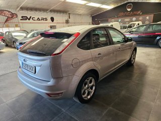 Ford Focus 1.6 gasolina 100cv,solo 70.000k,2008