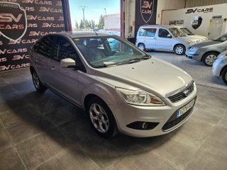 Ford Focus 1.6 gasolina 100cv,solo 70.000k,2008