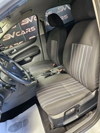 Ford Focus 1.6 gasolina 100cv,solo 70.000k,2008