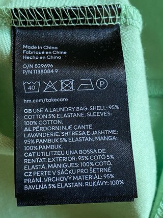 Blusa H&M manga abullonada ojo de buey Talla S