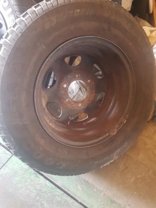 Rueda Goodyear Eagle GT+4 235/70R16 105W