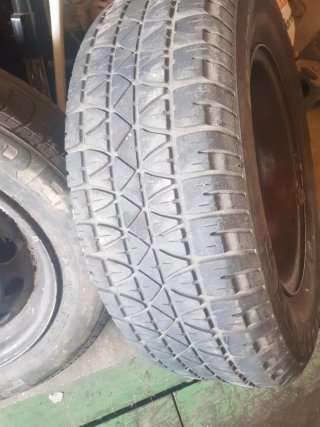 Rueda Goodyear Eagle GT+4 235/70R16 105W
