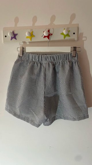Pantalón corto rayas
