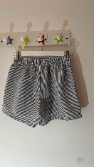 Pantalón corto rayas