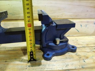 Tornillo de banco giratorio 125mm con yunque