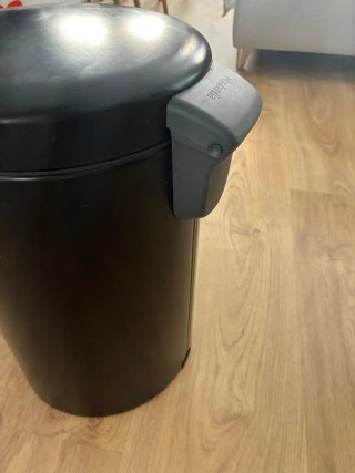 BRABANTIA 12litros. Negro mate
