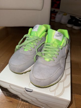 Nike Air Max Gris y Verde