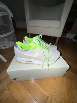 Nike Air Max Gris y Verde