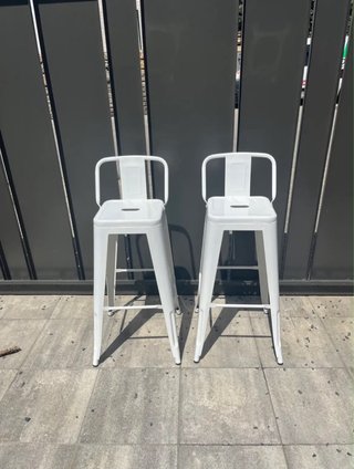 Banquetas metálicas blancas (2 unidades)