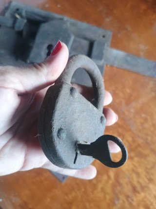 Cerradura y candados antiguos