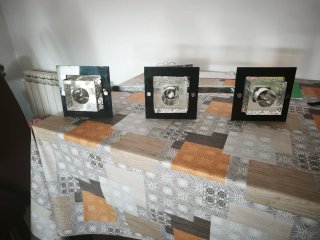 Lámpara triple foco LED regulable en altura