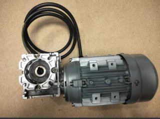 Motor Cemer IE1 0.18kW 230/400V con reductor Komet