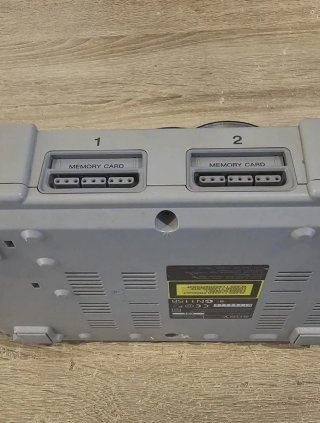 PlayStation 1 + 4 Juegos