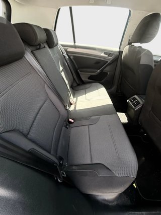 CUOTA 197 € Volkswagen Golf 2013
