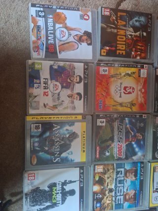 PS3 + 3 Mandos + 18 Juegos Originales