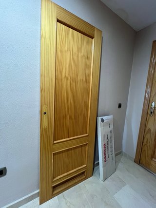 Puertas macizas de madera