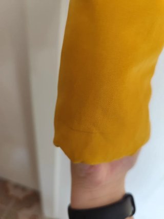 Abrigo acolchado Only mostaza talla XS