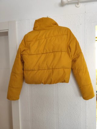 Abrigo acolchado Only mostaza talla XS