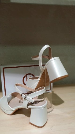 Sandali donna bianco perla 40