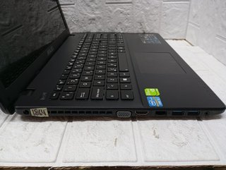 Portatil Asus X552C (1864)